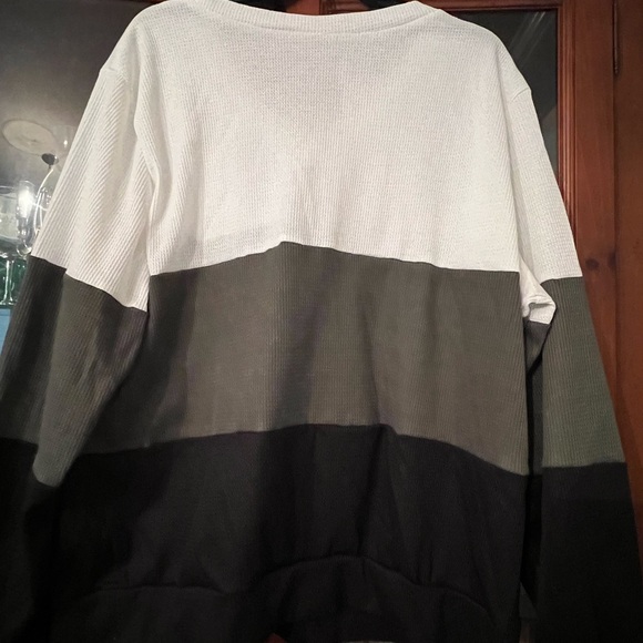 Shein Curve 2XL Women’s Waffle Knit Tricolor Blouse NWOT - Picture 3 of 5